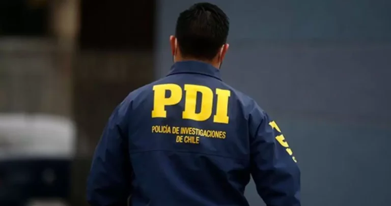 PDI investiga homicidio de adolescente de 14 años en Santiago: Fue apuñalado en una pierna